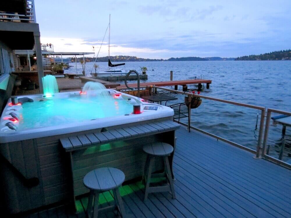 Relax on the lake in a Caldera Hot Tub
